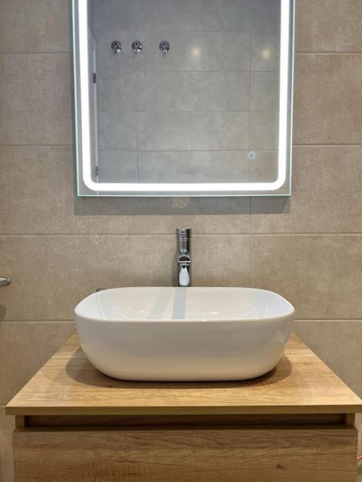 Moderno Apartamento Con Terraza En La Azotea Roses Exterior foto