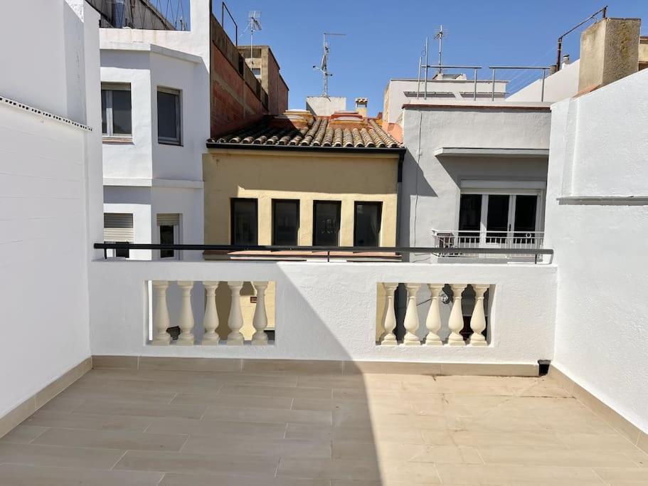 Moderno Apartamento Con Terraza En La Azotea Roses Exterior foto